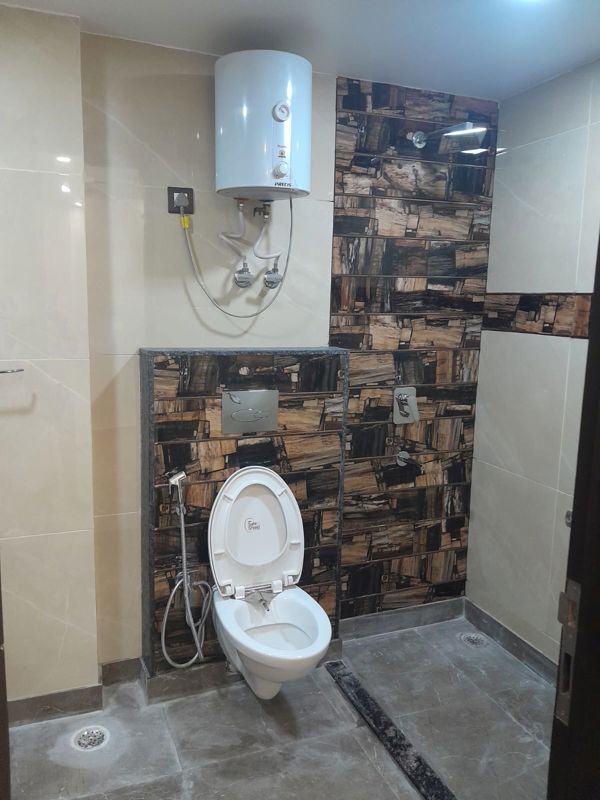 2 BHK for rent in Sector 54, Gurugram — semi-furnished — 1658 sq.ft — Vipul Plaza