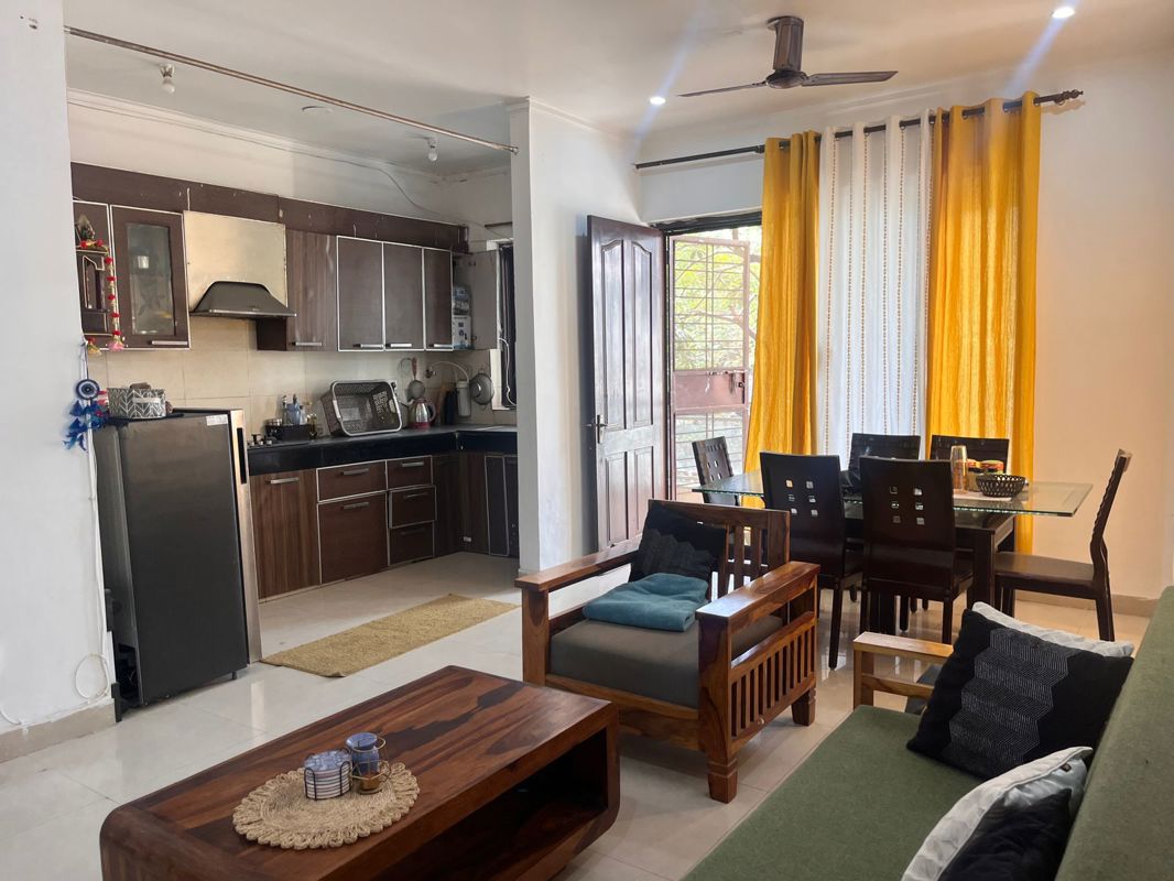 2 BHK for rent in Sector 56, Gurugram — furnished — 800 sq.ft — Huda CGHS