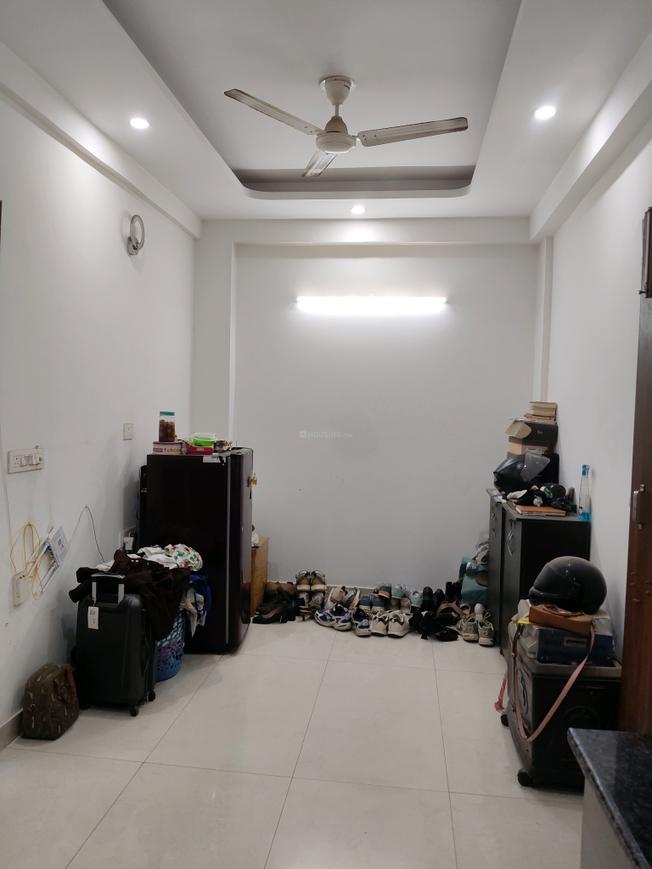 2 BHK for rent in Sector 57, Gurugram — semi-furnished — 735 sq.ft