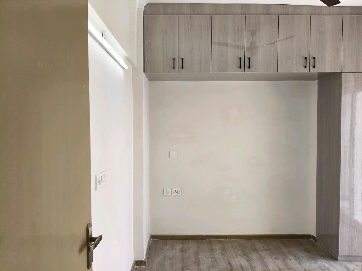 2 BHK for rent in Sector 58, Gurugram — semi-furnished — 1374 sq.ft — Ireo The Grand Arch