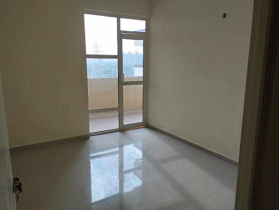 2 BHK for rent in Sector 59, Gurugram — unfurnished — 700 sq.ft — Pyramid Midtown