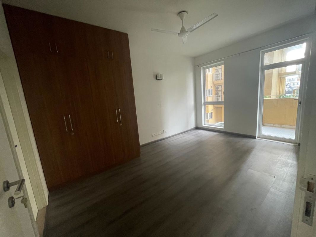 2 BHK for rent in Sector 59, Gurugram — semi-furnished — 702 sq.ft — Pyramid Midtown