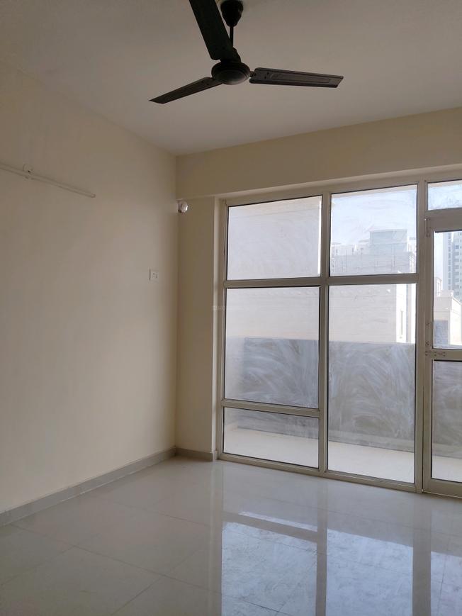 2 BHK for rent in Sector 59, Gurugram — unfurnished — 750 sq.ft — Pyramid Midtown