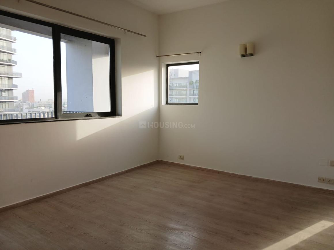 2 BHK for rent in Sector 60, Gurugram — semi-furnished — 1350 sq.ft — Ireo Skyon