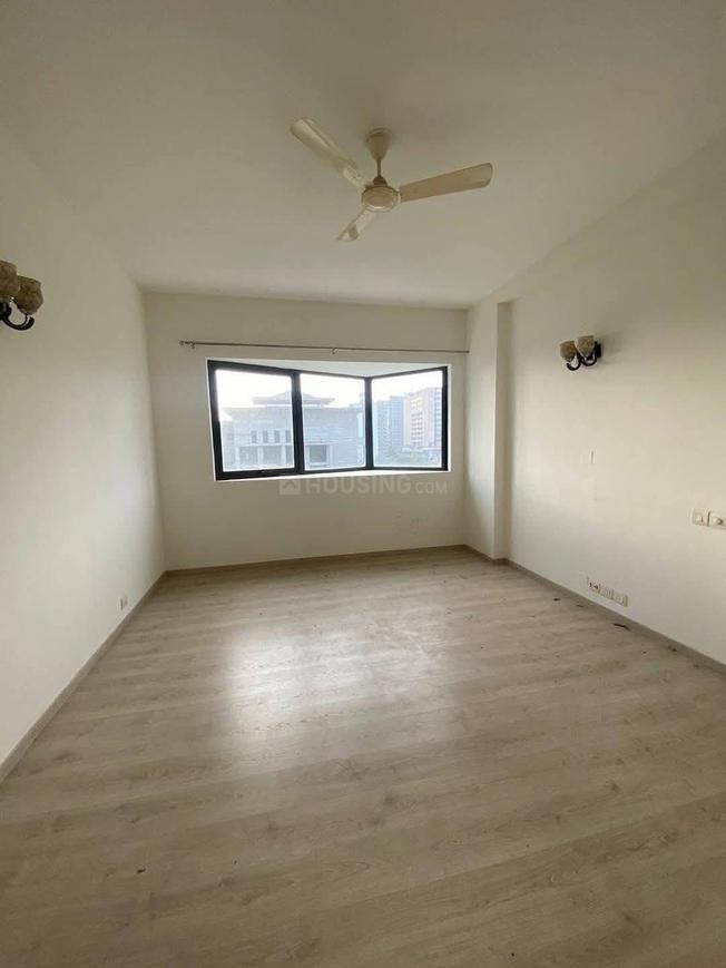 2 BHK for rent in Sector 60, Gurugram — semi-furnished — 1200 sq.ft — Ireo Skyon