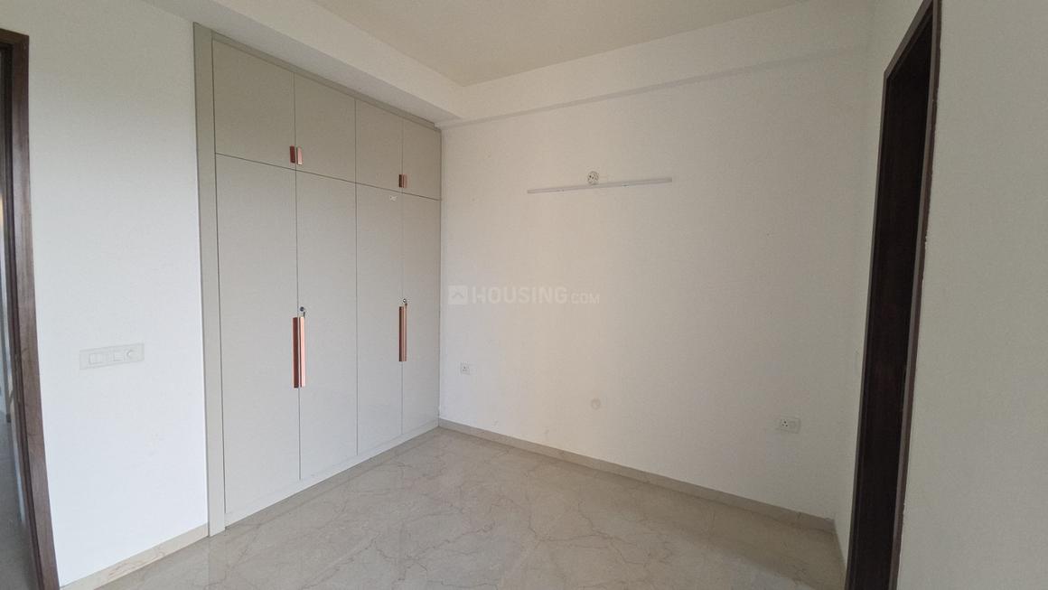 2 BHK for rent in Sector 61, Gurugram — semi-furnished — 1208 sq.ft — Smartworld Orchard
