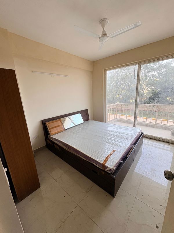2 BHK for rent in Sector 63, Gurugram — semi-furnished — 700 sq.ft — Bedarwals Sixty Three Golf Drive