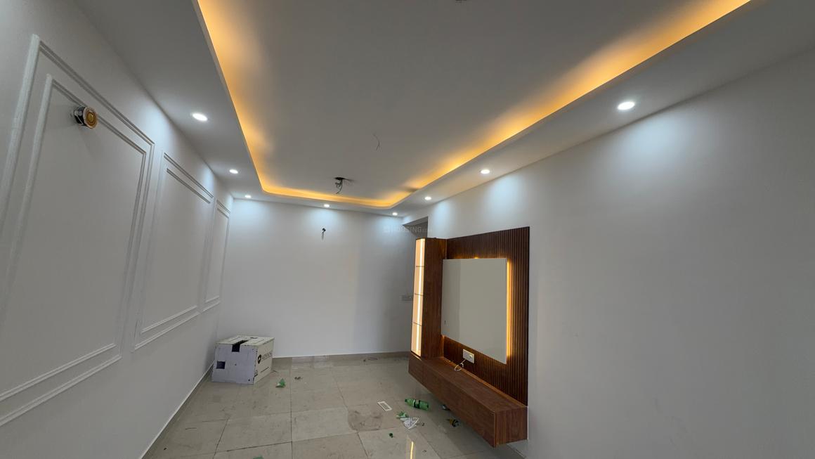 2 BHK for rent in Sector 63, Gurugram — semi-furnished — 630 sq.ft — Signature Global Prime