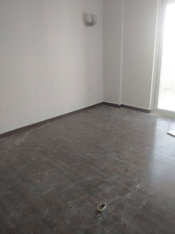 2 BHK for rent in Sector 63a, Gurugram — semi-furnished — 800 sq.ft — Signature Global City 63A