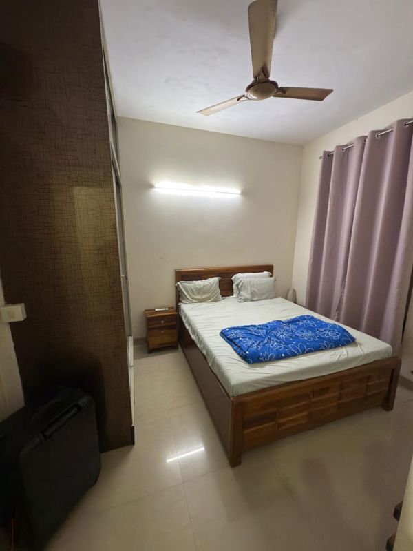 2 BHK for rent in Sector 65, Gurugram — semi-furnished — 1020 sq.ft — Emaar Emerald Estate