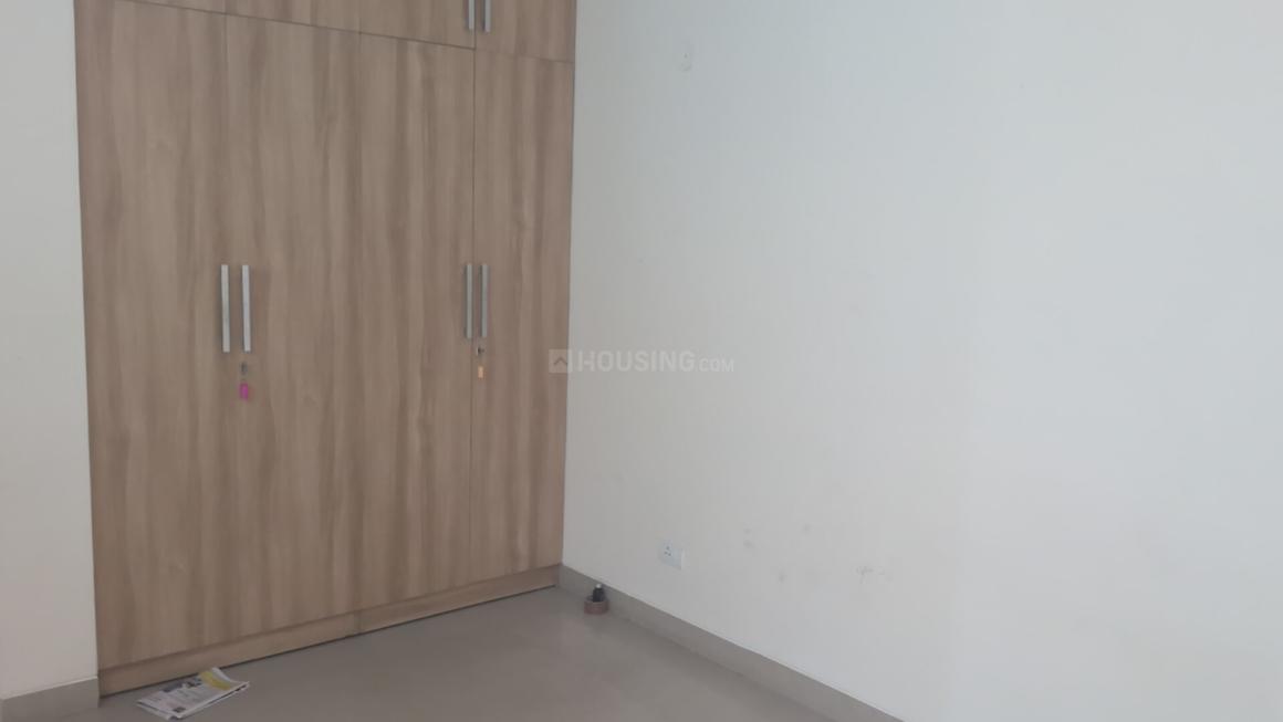 2 BHK for rent in Sector 65, Gurugram — semi-furnished — 1000 sq.ft — Emaar Emerald Estate