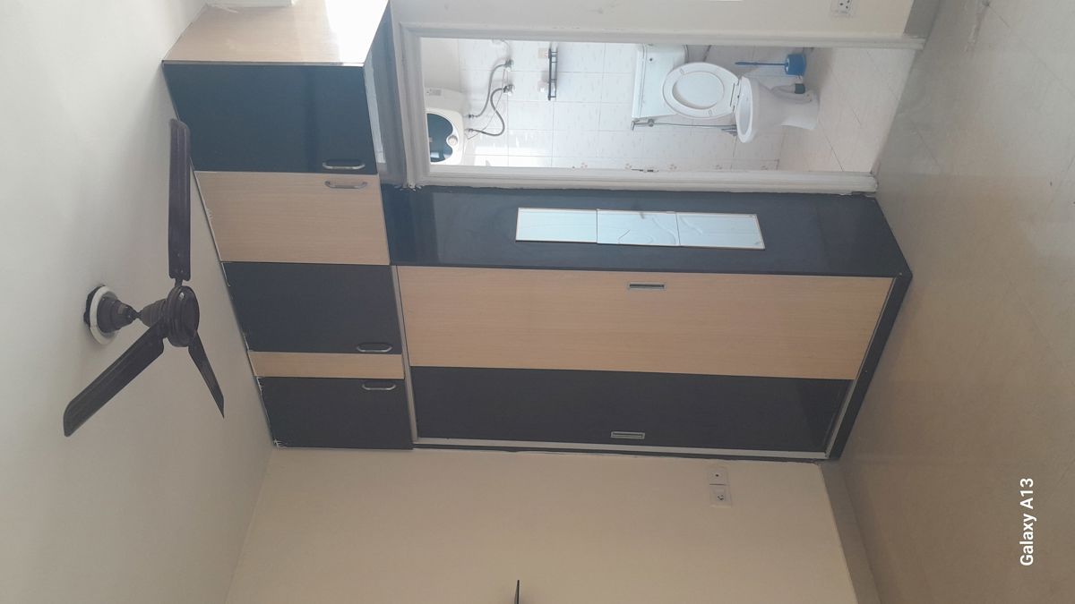 2 BHK for rent in Sector 67, Gurugram — semi-furnished — 850 sq.ft — Shree Vardhman Mantra