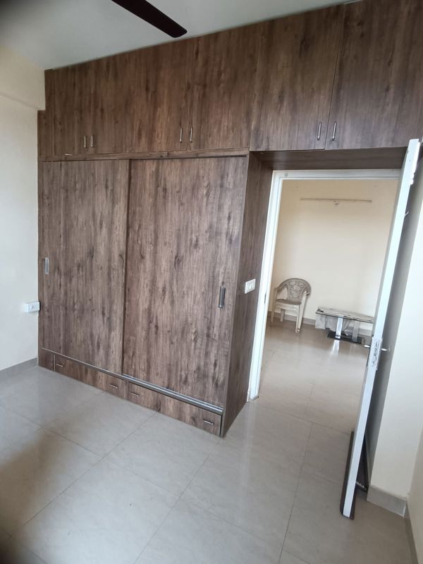 2 BHK for rent in Sector 67, Gurugram — semi-furnished — 800 sq.ft — Shree Vardhman Mantra