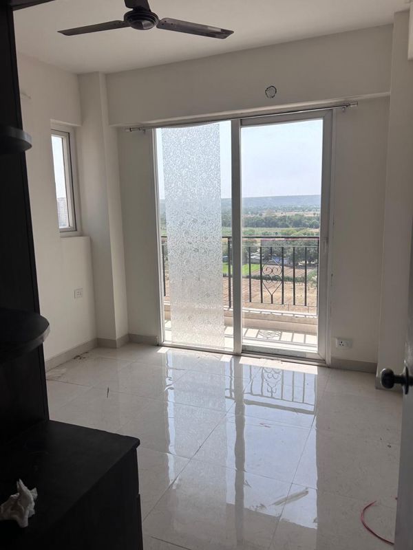2 BHK for rent in Sector 67, Gurugram — semi-furnished — 800 sq.ft — Pyramid Square 67A