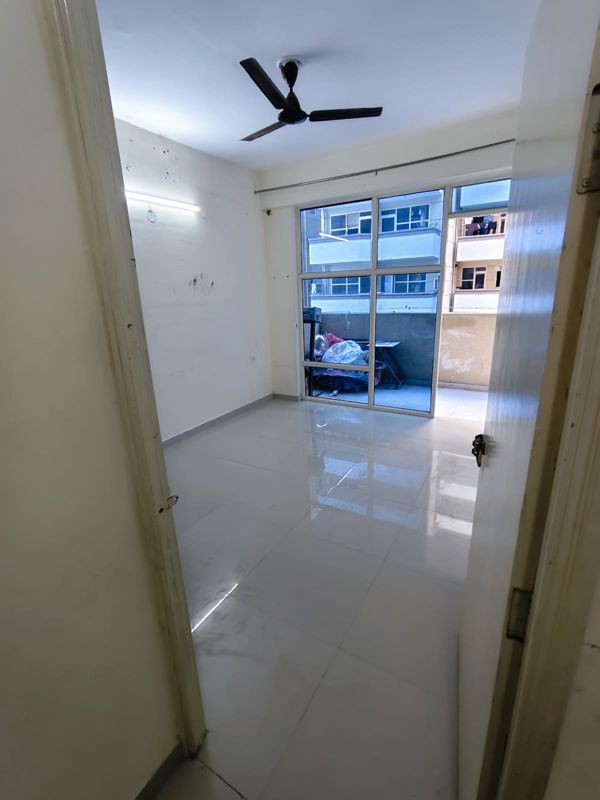 2 BHK for rent in Sector 67a, Gurugram — semi-furnished — 810 sq.ft — Pyramid Urban Homes 3