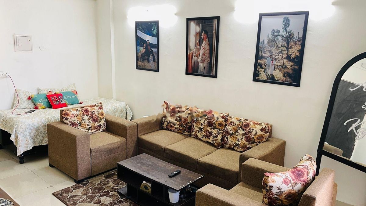 2 BHK for rent in Sector 67a, Gurugram — semi-furnished — 800 sq.ft — Pyramid Urban Homes 3