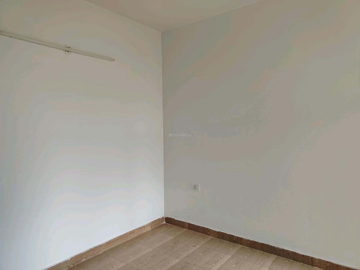 2 BHK for rent in Sector 69, Gurugram — semi-furnished — 750 sq.ft — Tulip Lemon