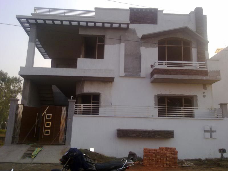 2 BHK for rent in Sector 7, Gurugram — semi-furnished — 985 sq.ft