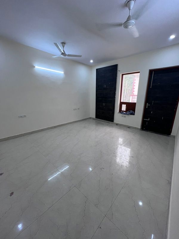 2 BHK for rent in Sector 7, Gurugram — semi-furnished — 1450 sq.ft