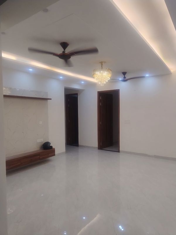2 BHK for rent in Sector 7, Gurugram — semi-furnished — 1550 sq.ft