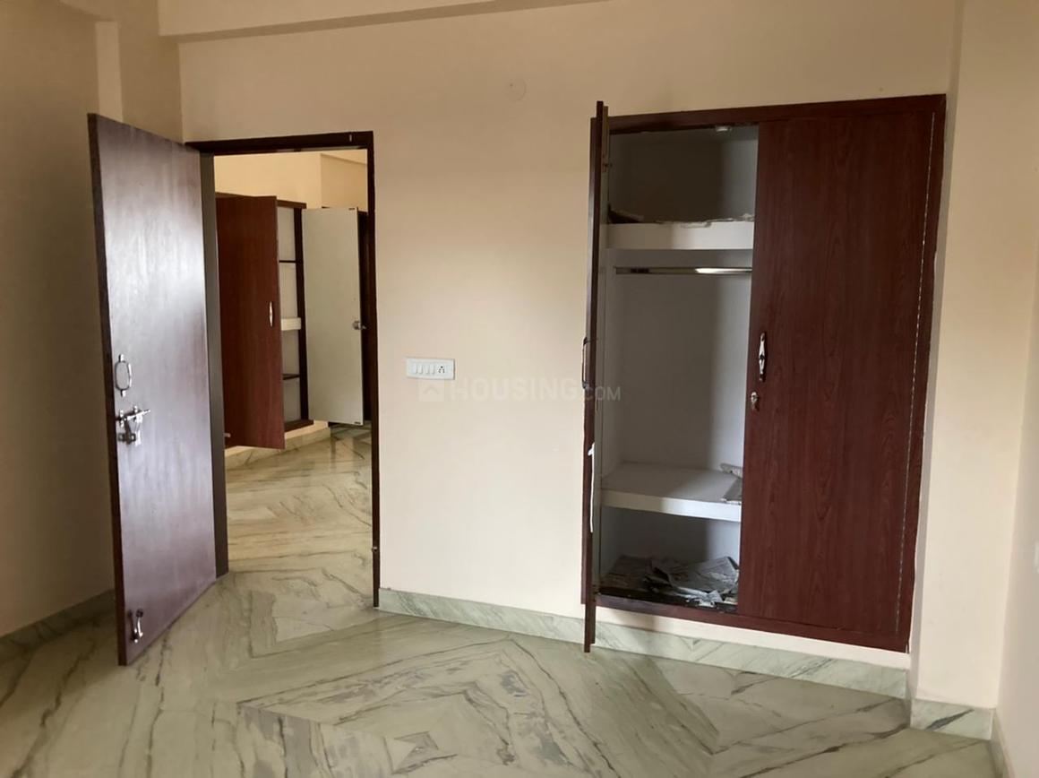2 BHK for rent in Sector 7, Gurugram — semi-furnished — 827 sq.ft