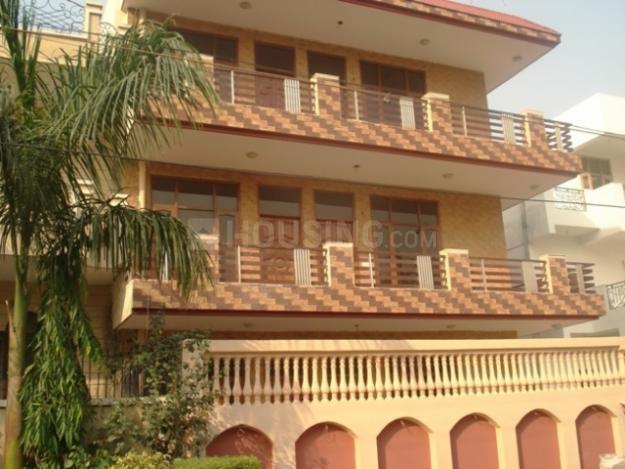 2 BHK for rent in Sector 7, Gurugram — semi-furnished — 1245 sq.ft