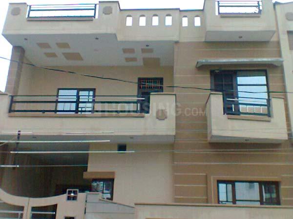 2 BHK for rent in Sector 7, Gurugram — semi-furnished — 1700 sq.ft