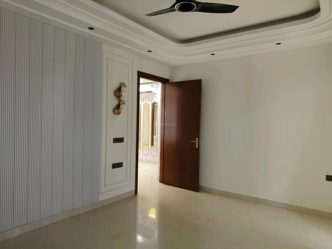 2 BHK for rent in Sector 70, Gurugram — semi-furnished — 1510 sq.ft — GPL New Luxurious Tower