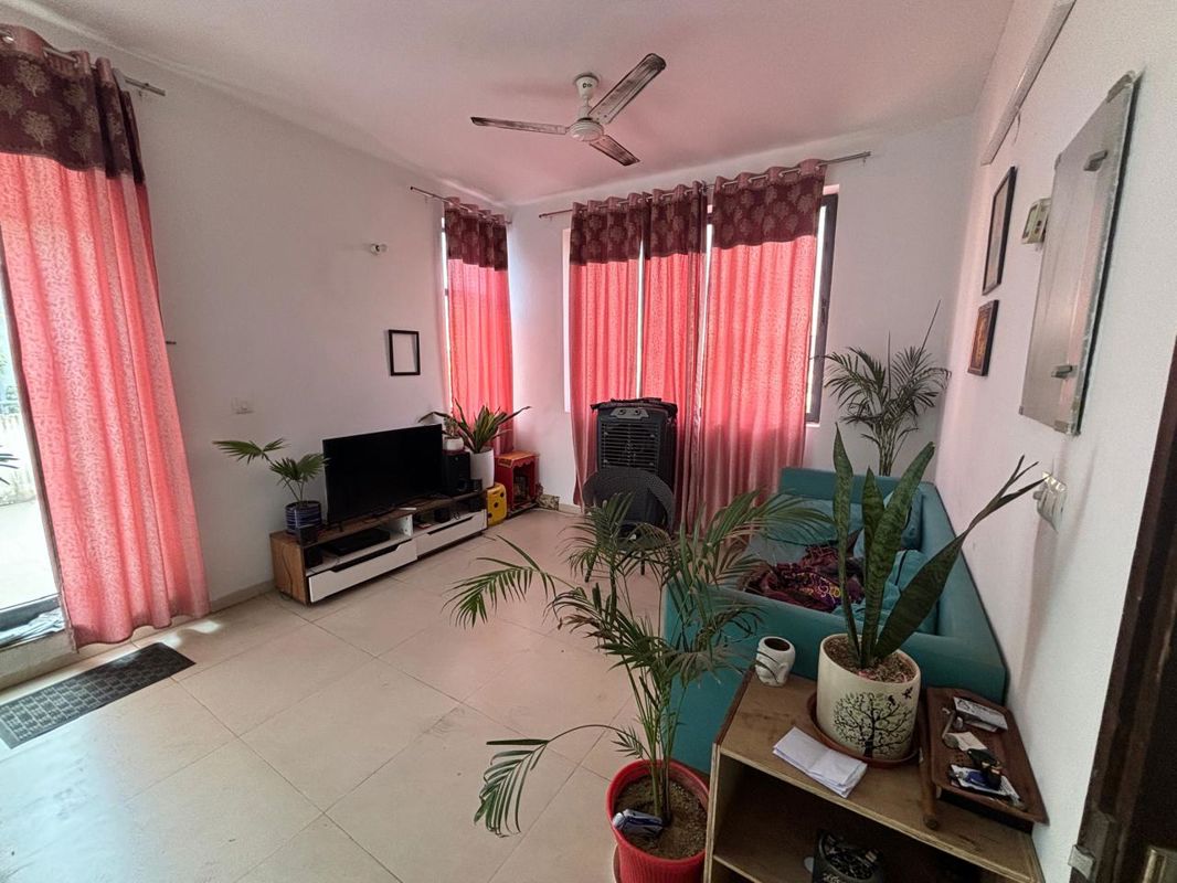 2 BHK for rent in Sector 70a, Gurugram — furnished — 1430 sq.ft — Paras Irene