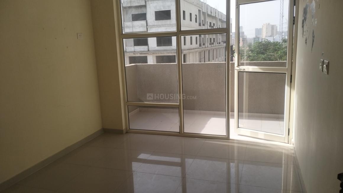 2 BHK for rent in Sector 70A, Gurugram — unfurnished — 950 sq.ft — Pyramid Urban Homes