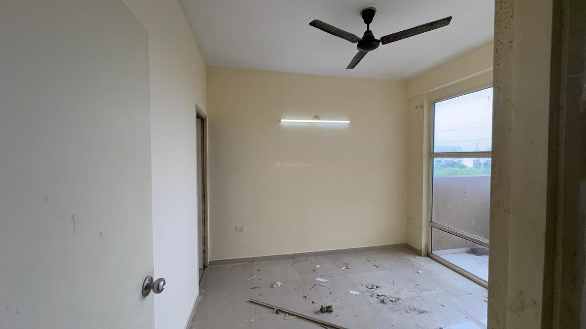 2 BHK for rent in Sector 70A, Gurugram — unfurnished — 650 sq.ft — Pyramid Urban Homes
