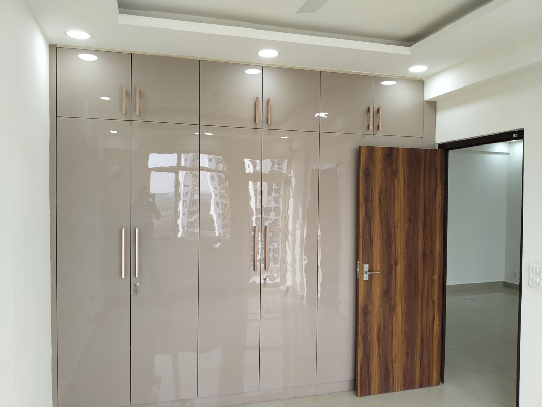 2 BHK for rent in Sector 76, Gurugram — semi-furnished — 582 sq.ft — Suncity Avenue 76