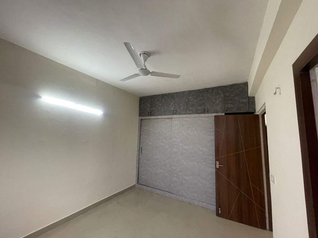 2 BHK for rent in Sector 76, Gurugram — semi-furnished — 682 sq.ft — Suncity Avenue 76