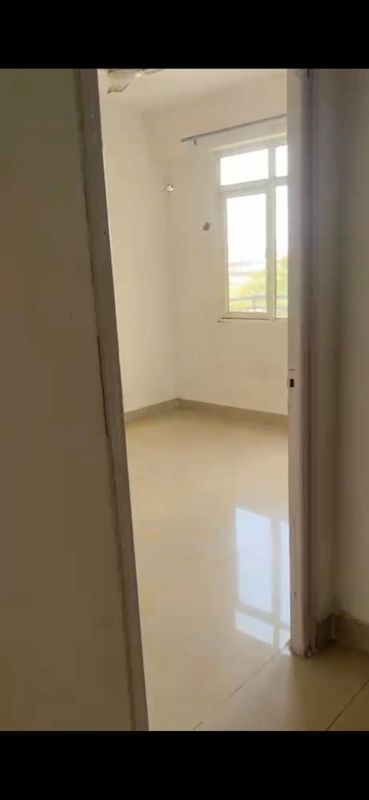 2 BHK for rent in Sector 76, Gurugram — unfurnished — 552 sq.ft — Suncity Avenue 76