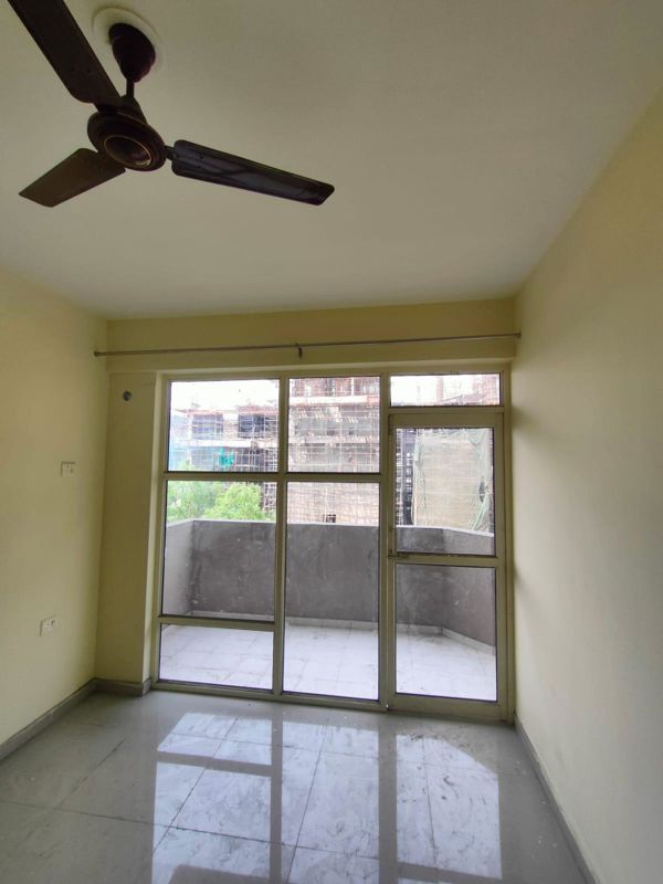 2 BHK for rent in Sector 76, Gurugram — unfurnished — 585 sq.ft — Pyramid Pride