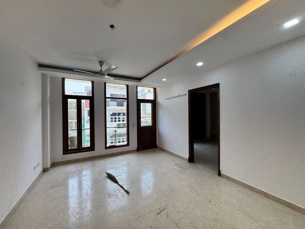 2 BHK for rent in Sector 76, Gurugram — unfurnished — 681 sq.ft — Pyramid Pride