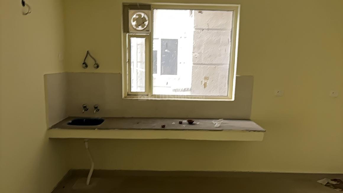 2 BHK for rent in Sector 76, Gurugram — unfurnished — 800 sq.ft — Pyramid Pride