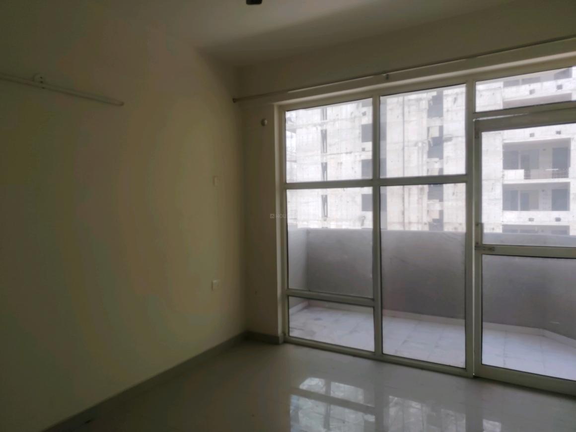 2 BHK for rent in Sector 76, Gurugram — unfurnished — 691 sq.ft — Pyramid Pride