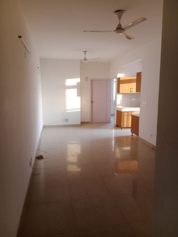 2 BHK for rent in Sector 76, Gurugram — semi-furnished — 682 sq.ft — Suncity Avenue 76
