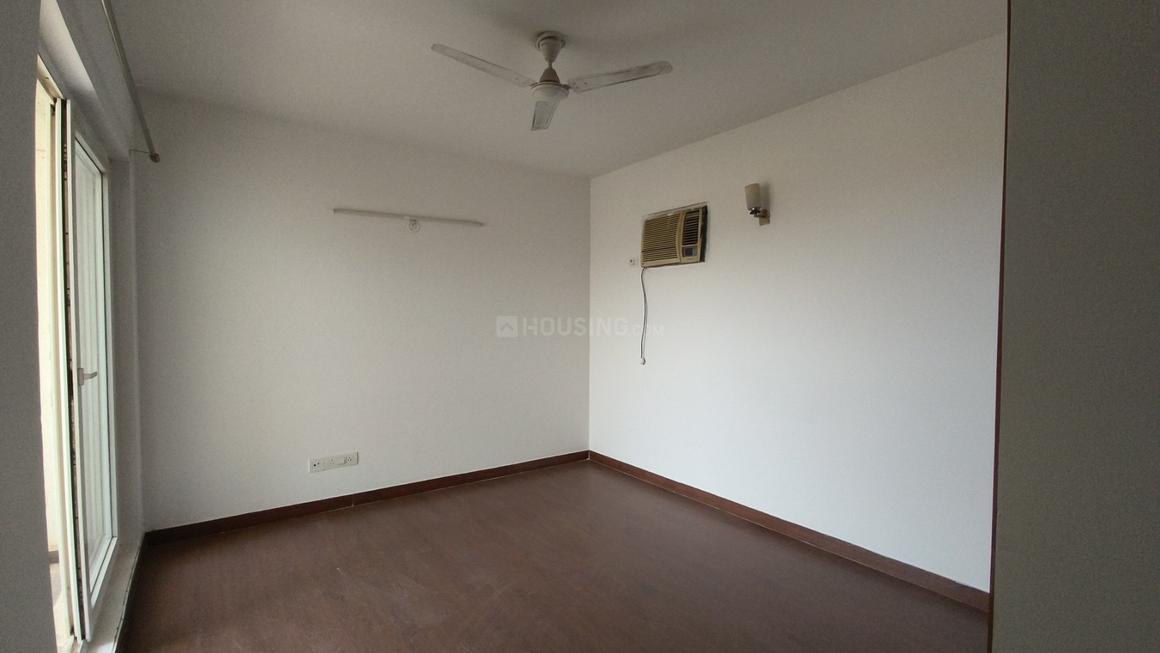 2 BHK for rent in Sector 77, Gurugram — semi-furnished — 1340 sq.ft — Umang Winter Hills