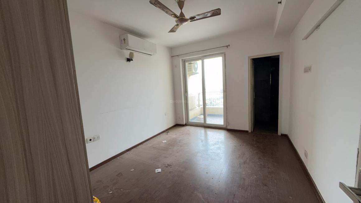 2 BHK for rent in Sector 79, Gurugram — semi-furnished — 1295 sq.ft — Supertech Araville