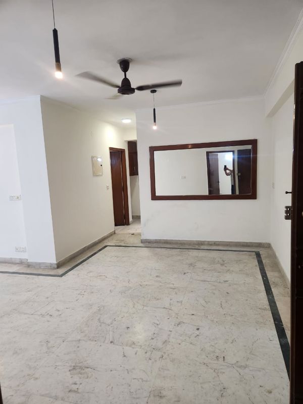 2 BHK for rent in Sector 81, Gurugram — semi-furnished — 1100 sq.ft — Signature Global City 81
