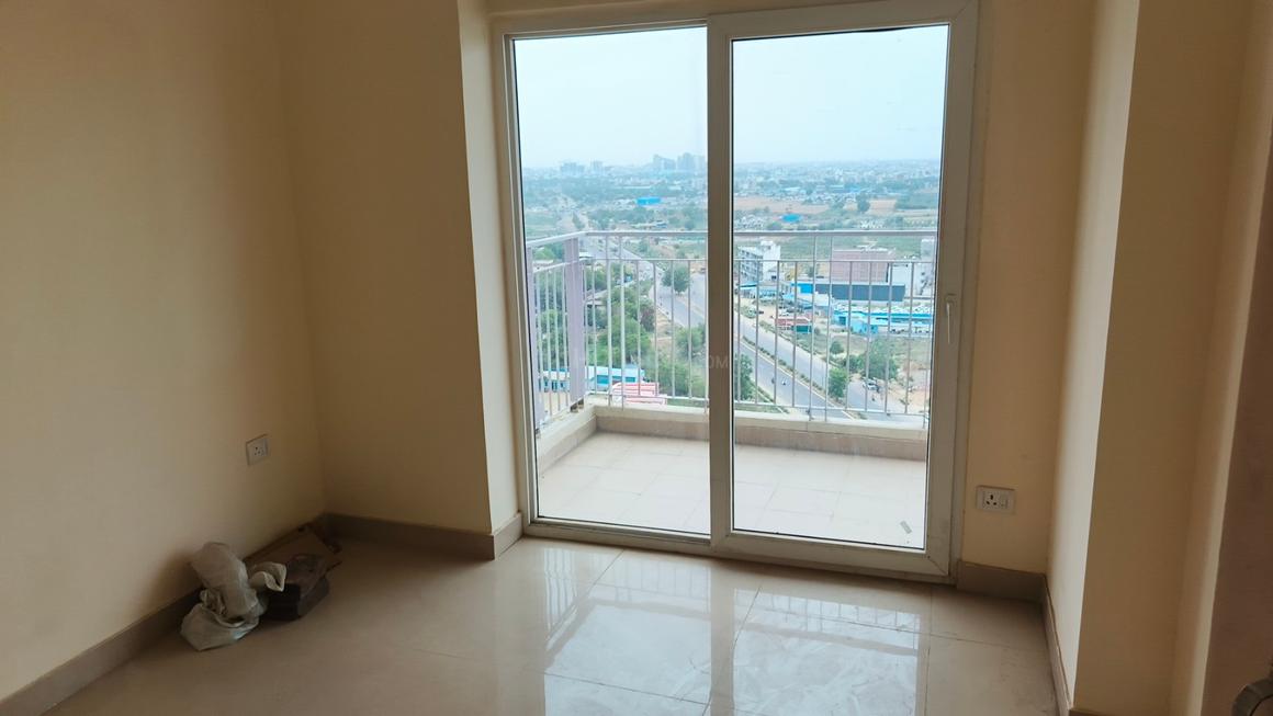 2 BHK for rent in Sector 81, Gurugram — unfurnished — 650 sq.ft — Landmark The Homes 81