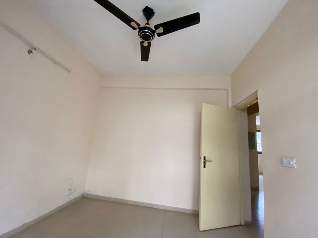 2 BHK for rent in Sector 82, Gurugram — semi-furnished — 925 sq.ft — Vatika Gurgaon Next Plots