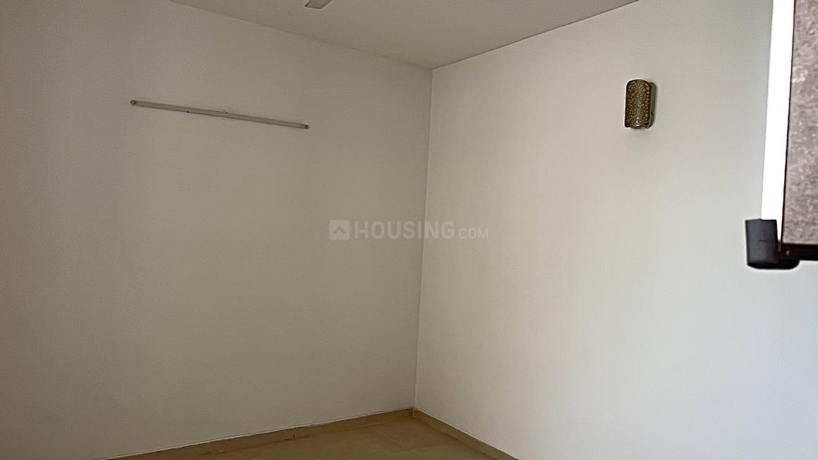 2 BHK for rent in Sector 82, Gurugram — semi-furnished — 1056 sq.ft — Vatika Primrose Floors