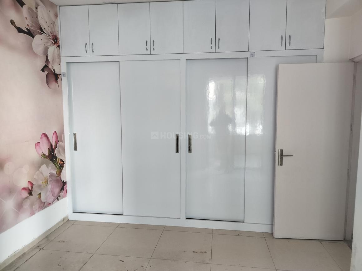 2 BHK for rent in Sector 82, Gurugram — semi-furnished — 925 sq.ft — Vatika India Next