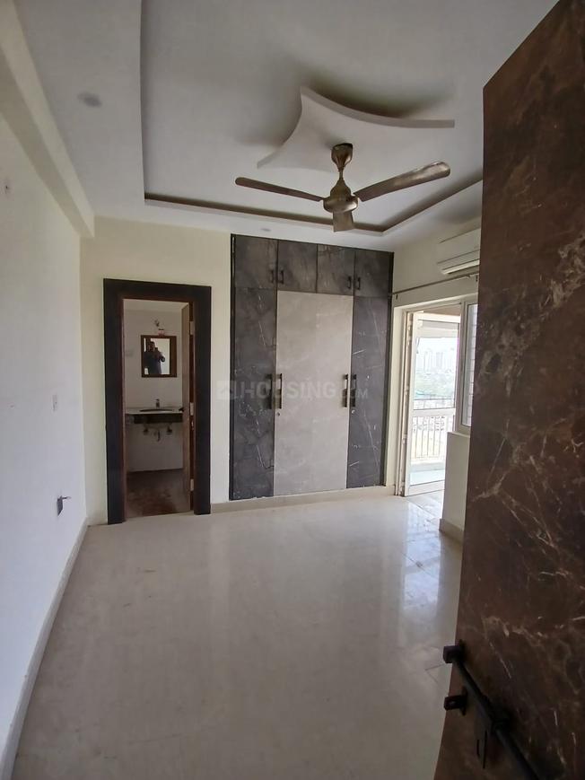 2 BHK for rent in Sector 82, Gurugram — semi-furnished — 940 sq.ft — Vatika India Next