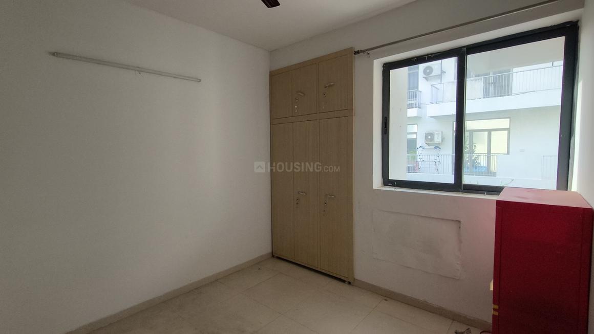 2 BHK for rent in Sector 82, Gurugram — semi-furnished — 930 sq.ft — Vatika India Next