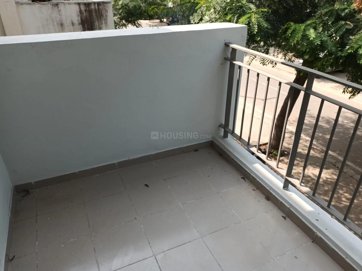 2 BHK for rent in Sector 83, Gurugram — semi-furnished — 1035 sq.ft — Vatika Emilia Floors