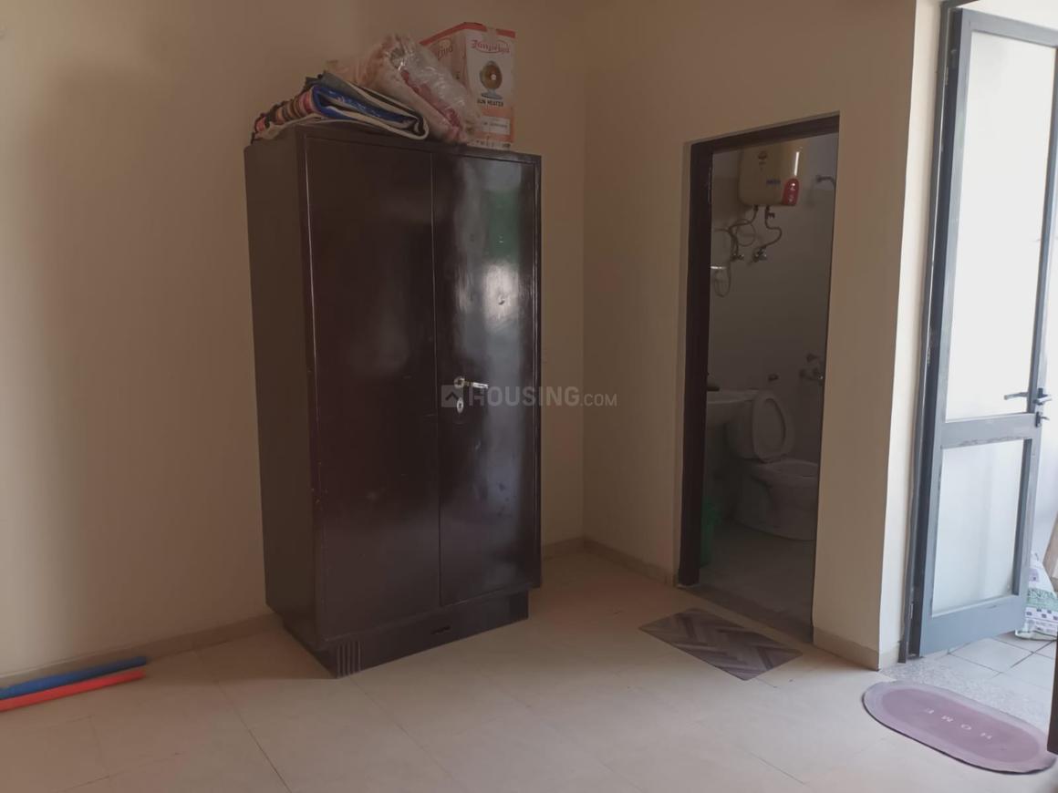 2 BHK for rent in Sector 83, Gurugram — semi-furnished — 1035 sq.ft — Vatika Emilia Floors